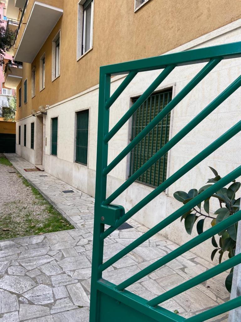 Superior Apt Next Colosseo A/C Wo Fi 3 Bedrooms Рим Экстерьер фото