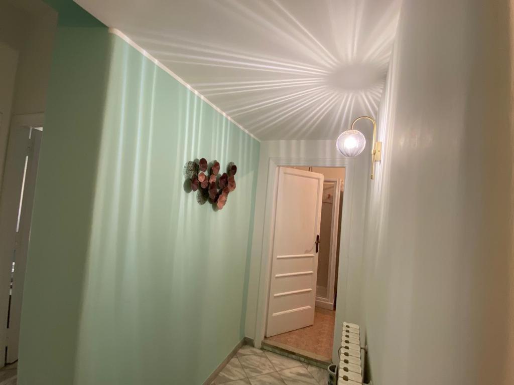 Superior Apt Next Colosseo A/C Wo Fi 3 Bedrooms Рим Экстерьер фото
